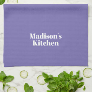 Modern periwinkle-chic med eget namn som monogram kökshandduk