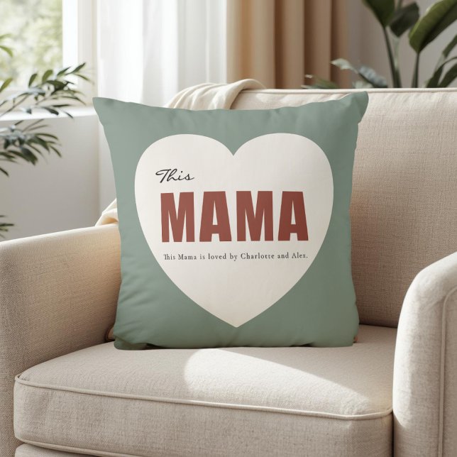 Modern Personalized Mama Heart Throw Pillow Kudde (Skapare uppladdad)