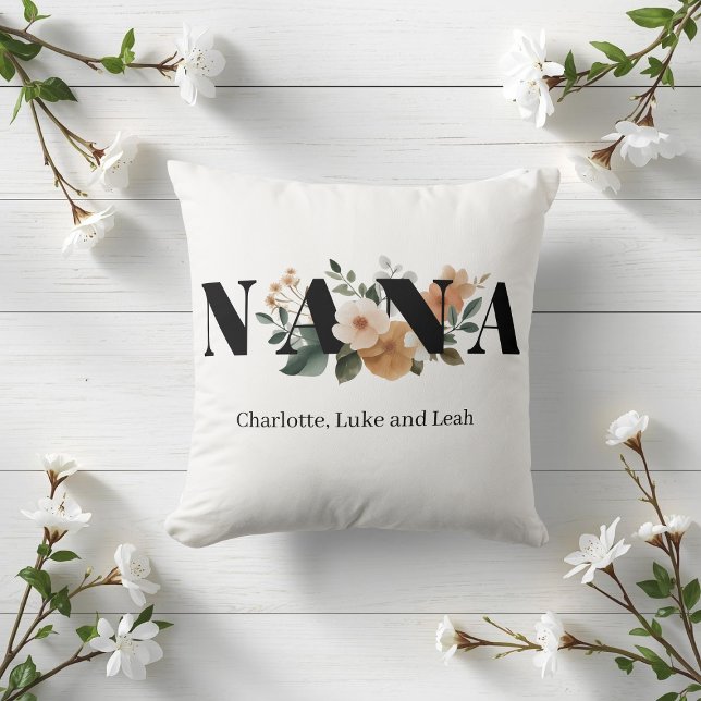 Modern Personalized Nana Floral Gift Kudde (Skapare uppladdad)