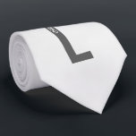 Modern personlig fetmonogram och namn slips<br><div class="desc">Modern monogramdesign med personlig monogrambokstav "L" och namn i modern fet sans-serif-teckensnittsstil.

Perfekt gåva till honom,  fadersdagspresent,  groomsman-gåva med mera.</div>