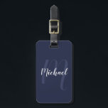 Modern Personlig Monogram och marinblått Namn Bagagebricka<br><div class="desc">Personlig Monogram och Namn som ger personlig namn i vitt,  modernt skript,  typsnitt stil och monogram i ljusmarint blått i modernt typsnitt stil som bakgrunden till marin blå bakgrund.

Perfekt som helgdag,  familjeåterförening,  tack för marskalkar och gåva för speciella tillfällen.</div>
