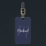 Modern Personlig Monogram och marinblått Namn Bagagebricka<br><div class="desc">Personlig Monogram och Namn som ger personlig namn i vitt,  modernt skript,  typsnitt stil och monogram i ljusmarint blått i modernt typsnitt stil som bakgrunden till marin blå bakgrund.

Perfekt som helgdag,  familjeåterförening,  tack för marskalkar och gåva för speciella tillfällen.</div>