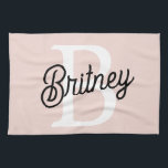 Modern Personlig Monogram och Namn Pastel Rosa Kökshandduk<br><div class="desc">Vi presenterar vår moderna Personlig Monogram och Namn Pastel Rosa Kitchen Towel, en snyggt som kompletterar din köksdekoration. Den här kökshandduken har en contemporary som är utformad i mjuk pastellform, personlig med ditt monogram och namn för en anpassningsbar. Perfekt för torkning av diskar, torkning av motordrivna enheter eller som dekorativ...</div>