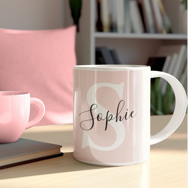 Modern Personlig Namn Monogram Pastel Rosa Kaffemugg (Skapare uppladdad)