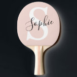 Modern Personlig Namn Monogram Pastel Rosa Pingisracket<br><div class="desc">Modern Personlig Namn Monogram Pastel Rosa</div>