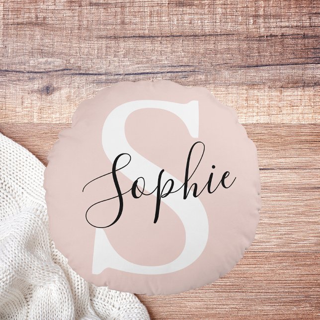 Modern Personlig Namn Monogram Pastel Rosa Rund Kudde (Skapare uppladdad)