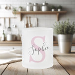 Modern Personlig Namn Monogram Rosa Frostad Glasmugg<br><div class="desc">Modern Personlig Namn Monogram Rosa</div>