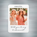 Modern Personlig Photo Bridesmaid Frieri Magnet<br><div class="desc">Modern personlig bridesmaid frieri magnet med ett redigerbart namn och text. Gör bröllop extra speciell med ett alternativ "kommer du att bli min brud?" frieri dig för dina flickvänner.</div>