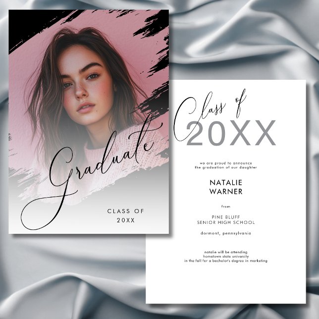 Modern Photo Black & White Grad-varning Inbjudningar (Modern Photo Black & White Grad Announcement)