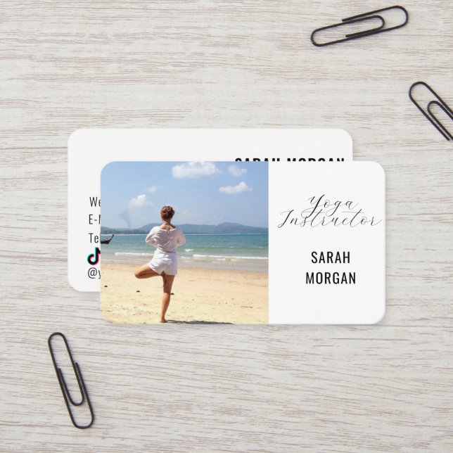Modern Photo Fitness Yoga Instructor Influencer Visitkort (Fram/Back In Situ)