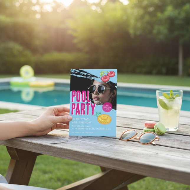 modern  photo Pool Party Birthday QR Code RSVP Inbjudningar (Skapare uppladdad)