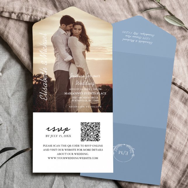 Modern Photo QR-kod Dusty Blue Bröllop (Simplify your wedding with all-in-one invitations, with QR code for RSVP. Modern elegance made easy!)