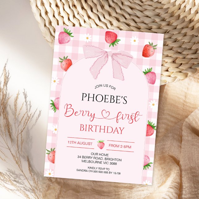 Modern Pink Plaid Arch Berry First Birthday Inbjudningar (Berry First Birthday Invitation, Berry First Birthday Invite, Strawberry First Birthday Invitation )
