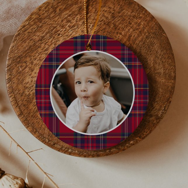 Modern Plaid Christmas Photo Julgransprydnad Keramik (Red plaid photo Christmas tree ornaments.)