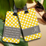 Modern Polka Dot Mönster med Monogram Bagagebricka<br><div class="desc">Resa i stil med en gigantisk utformning med gult och vita prickar. Lägg till ditt namn eller monogram på framsidan och annan information på baksidan.</div>