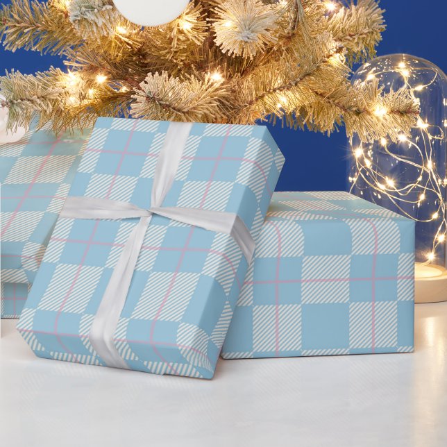 Modern Preppy Blue & Pink Plaid Wrapping Paper Presentpapper (Helgdagar)