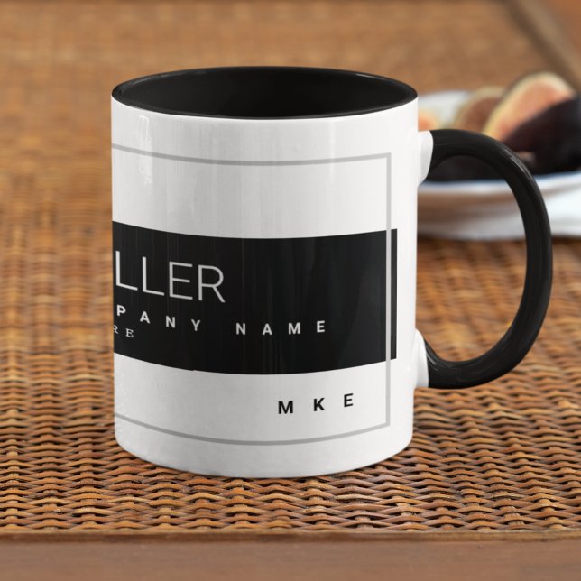 Modern professionell affärsverksamhet Namn Black W Mugg (ok... but first coffee)