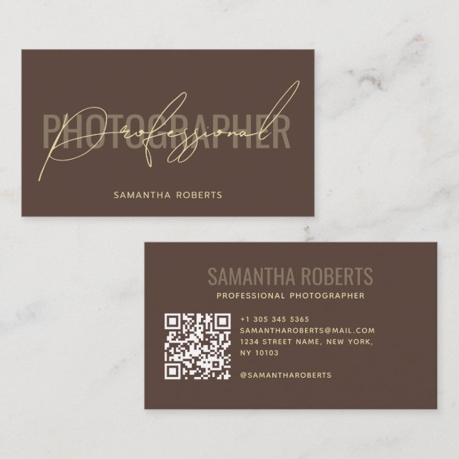 Modern professionell fotograf QR-kod brun Visitkort (Fram/baksida)