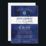 MODERN PUB MITZVAH blå vattenfärgen silver Inbjudningar<br><div class="desc">med kat masard >> kat@simplysweetPAPERIE.com <<< PUB MITZVAH Inbjudan till ditt barn att konfigurera trendiget som mall är det enkelt att lägga till egna uppgifter eller slått anpassningsknappen och du kan lägga till eller ändra text, typsnitt, storlekar osv. TIP: 1. Om du vill ändra/flytta grafik/ändra bakgrund slå färg knappen "anpassa"....</div>