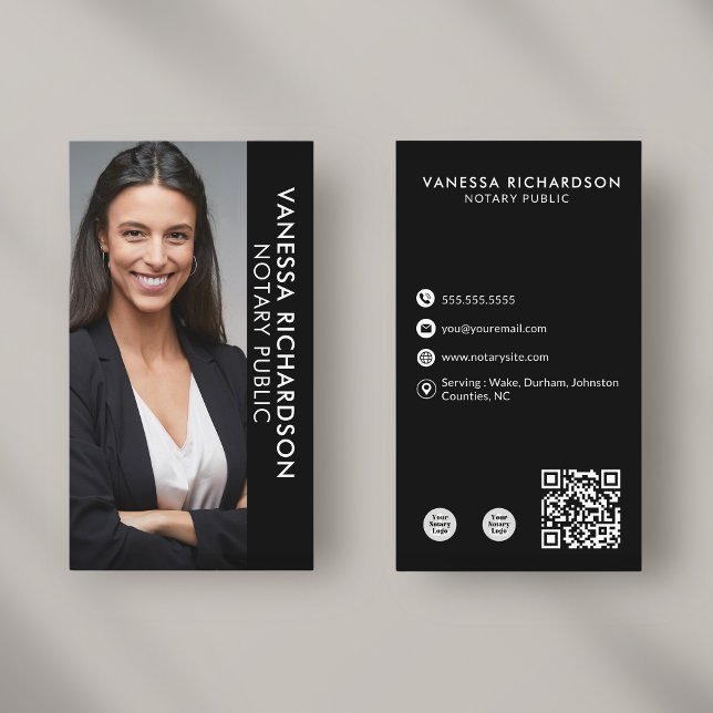 Modern QR-kod för svartvitt-Lodrät Visitkort (Skapare uppladdad)