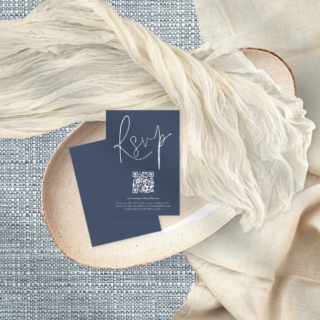 Modern QR-kodskript Bröllop Dusty Navy OSA kort (Skapare uppladdad)