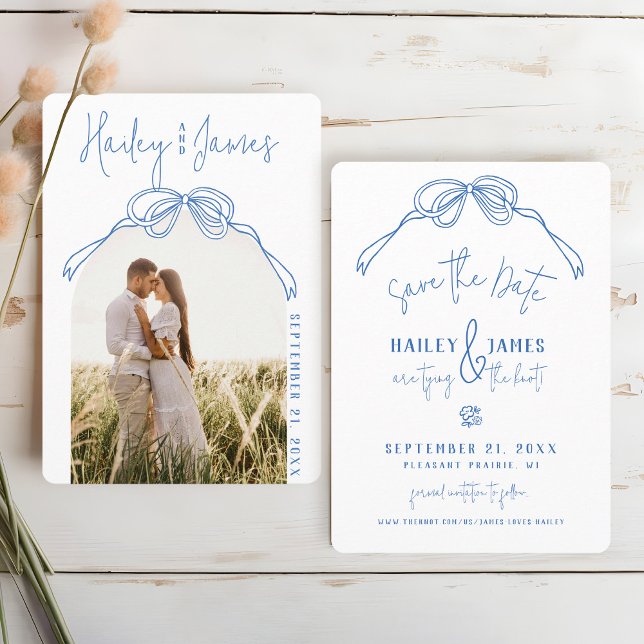 Modern Quirky Hand plockade Bow BLUE Photo Bröllop Spara Datumet (Modern elegant hand drawn written coquette blue & white bow script typography quirky Photo Wedding)