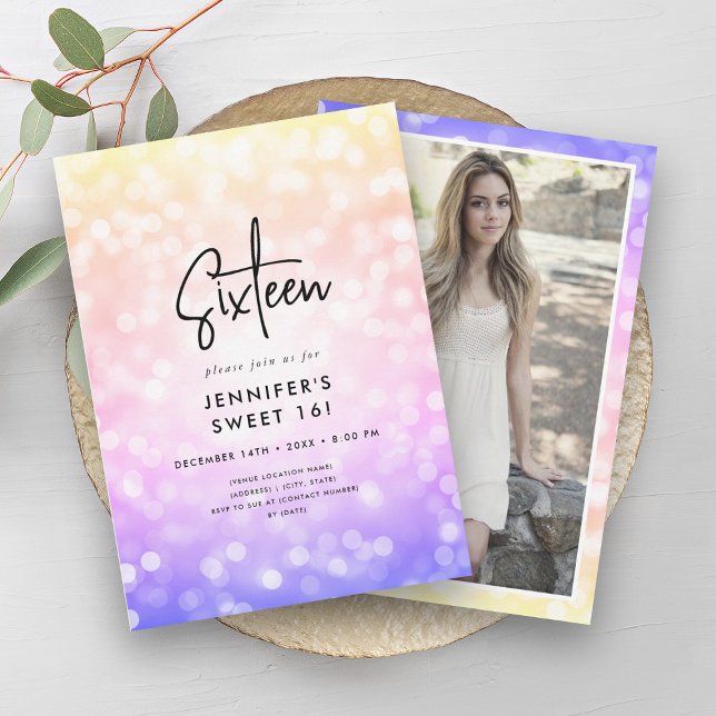 Modern Rainbow Ombre Ljus Photo Sweet 16 Inbjudningar (Modern Rainbow Ombre Lights Photo Sweet 16 Invitation)