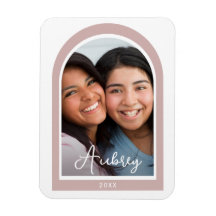 Modern Ram Arch Photo med Söt Script Rosa