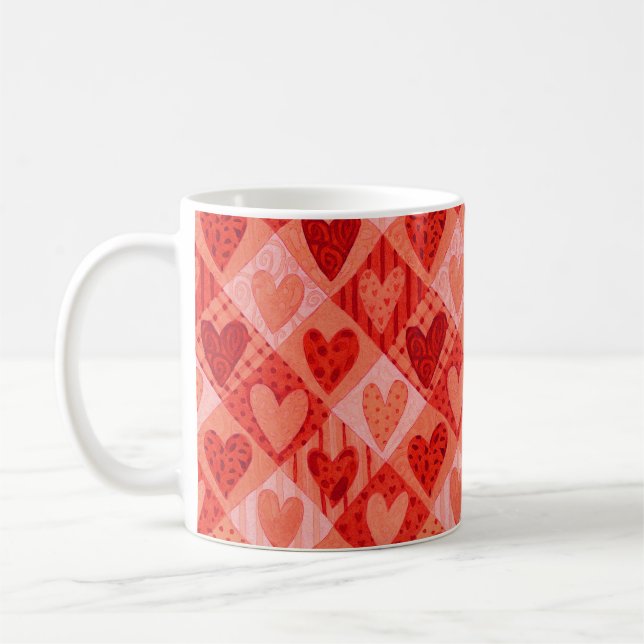 Modern Red and Rosa Patchwork Hearearts Kaffemugg (Vänster)