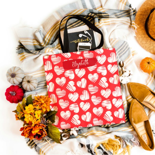 Modern Red and White Doodled Heart Valentine Namn Tygkasse (Skapare uppladdad)