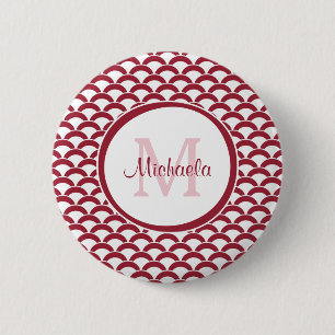 Modern Red and White Scallops Monogram och Namn Knapp