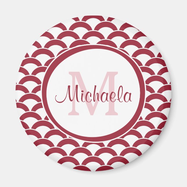 Modern Red and White Scallops Monogram och Namn Magnet (Framsidan)