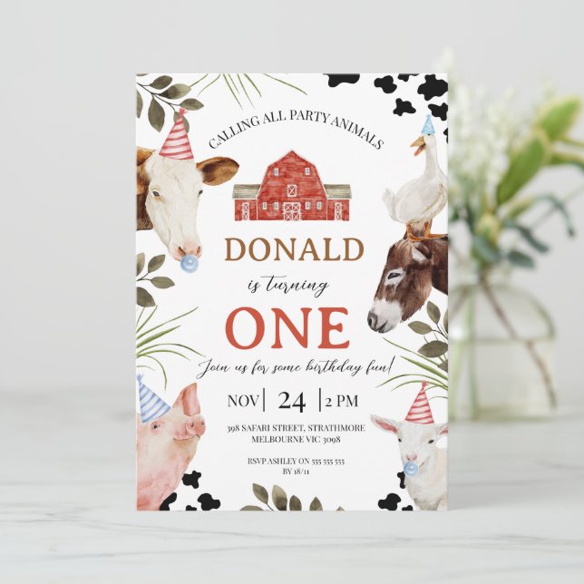 Modern Red Calling All Party Animals Farm Birthday Inbjudningar (Stående Fram)