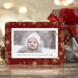 Modern Red Elegant Script Snöflingor Bokeh Overlay Julkort