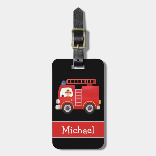 Modern Red Fire Lastbil Personlig Namn Black Bagagebricka (Vertikal Framsida)