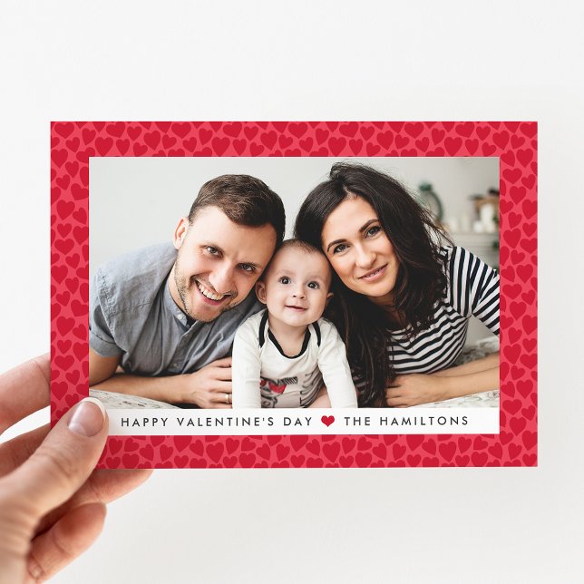 Modern Red Hearts Valentine Day Photo Card Julkort (Skapare uppladdad)
