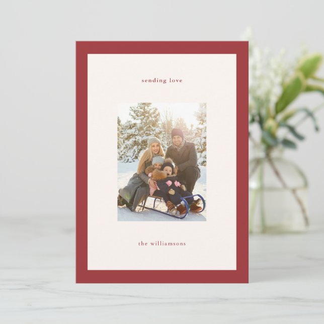 Modern Red Valentine's Day Love Family Photo Julkort (Stående Fram)