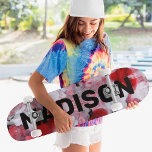 Modern Red White Abstrakt Anpassningsbar Namn Mini Skateboard Bräda 18,5 Cm<br><div class="desc">Namn Skateboard,  Modern Red White Abstrakt Anpassningsbar Personlig,  har personligen namn i modern typografi på en röd och vit abstrakt. Anpassa genom att redigera texten i textrutan. Ge är en anpassningsbar som har skateboarder för personlig till din favoritskateboarder för jul,  födelsedag eller din BFF. Designad av ©Evco Studio www.zazzle.com/store/evcostudio</div>