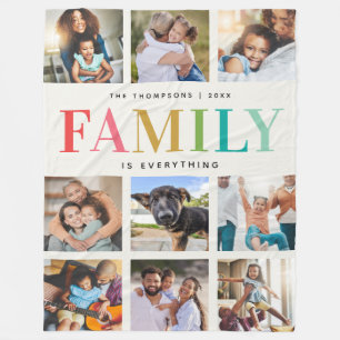 Modern regnbågsfamilj är allt fotokollage fleecefilt