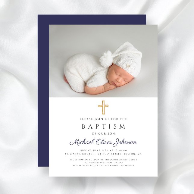 Modern religiös kors pojke foto dop Navy Blue Inbjudningar (Navy Blue Religious Cross Boy Photo Baptism Invitation)