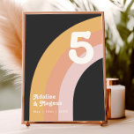 Modern Retro 70:s regnbåge | BORDSNUMMER MÖRK<br><div class="desc">Den här moderna radion 70:s regnbåge | bordsnumret mörk är perfekt för din enkla orange i vintage, ro guld och rosa bröllop. Designad med inslag av ett klassiskt, färglöst bho arch och groovy minimalistiskt rand. Utformningen har en unik tropisk strand i abstrakt, underbar för vår, sommar eller fall bröllop. Produkten...</div>