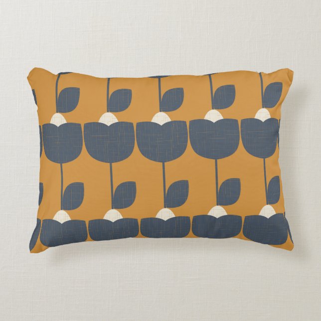 Modern Retro Flowers: Scandinavian Geometric. Prydnadskudde (Framsidan)