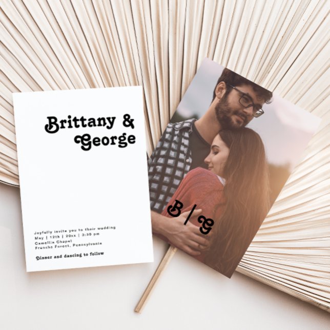 Modern Retro Lettering Avslappnad Photo Monogram Inbjudningar (Skapare uppladdad)