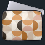 Modern Retro Mönster Brown-jordtoner i mitten av å Laptop Fodral<br><div class="desc">Retro i mitten av århundradet moderna mönster - abstraktens geometriska former - minimalistiskt mönster i jordtoner - Brown,  beige,  white,  terracotta.</div>