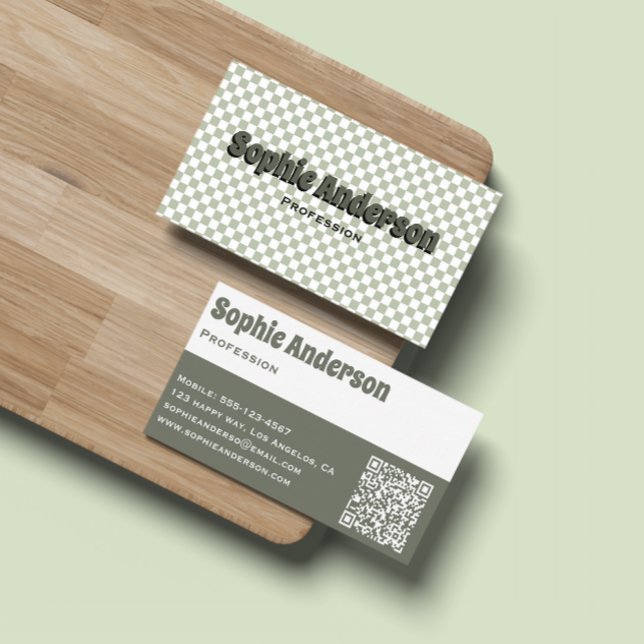 Modern Retro Sagegrön Rutig Mönster med QR-kod  Visitkort (Skapare uppladdad)