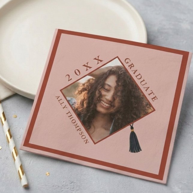 Modern röd examensmössa foto pappersservett (Modern Red Graduation Cap Photo Napkins)