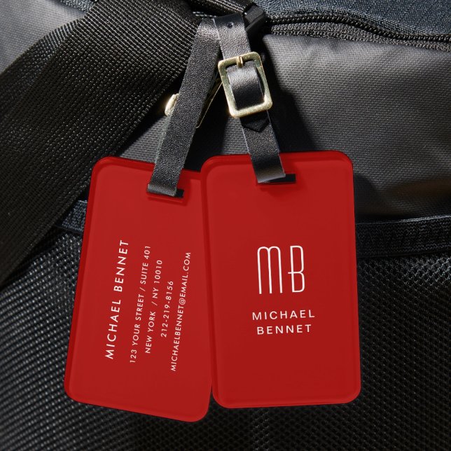 Modern röd monogram  bagagebricka (Modern Red Monogrammed Luggage Tag)