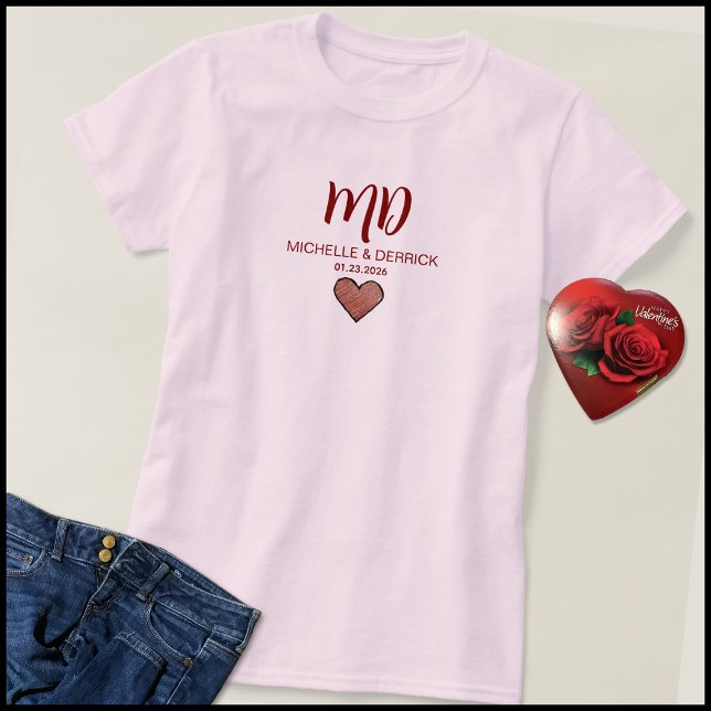 Modern röd monogram make och hustrus namn t shirt (Skapare uppladdad)