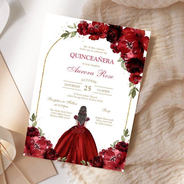 Modern röd ros blomster Quinceanera inbjudan (Skapare uppladdad)