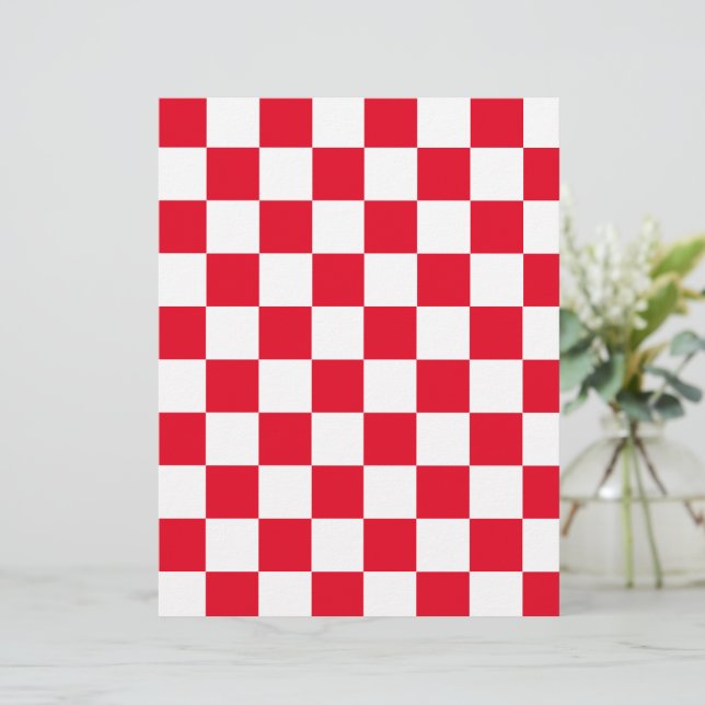 Modern röd-vit kroatisk schackrutig scrapbokspappe (Stående Fram)